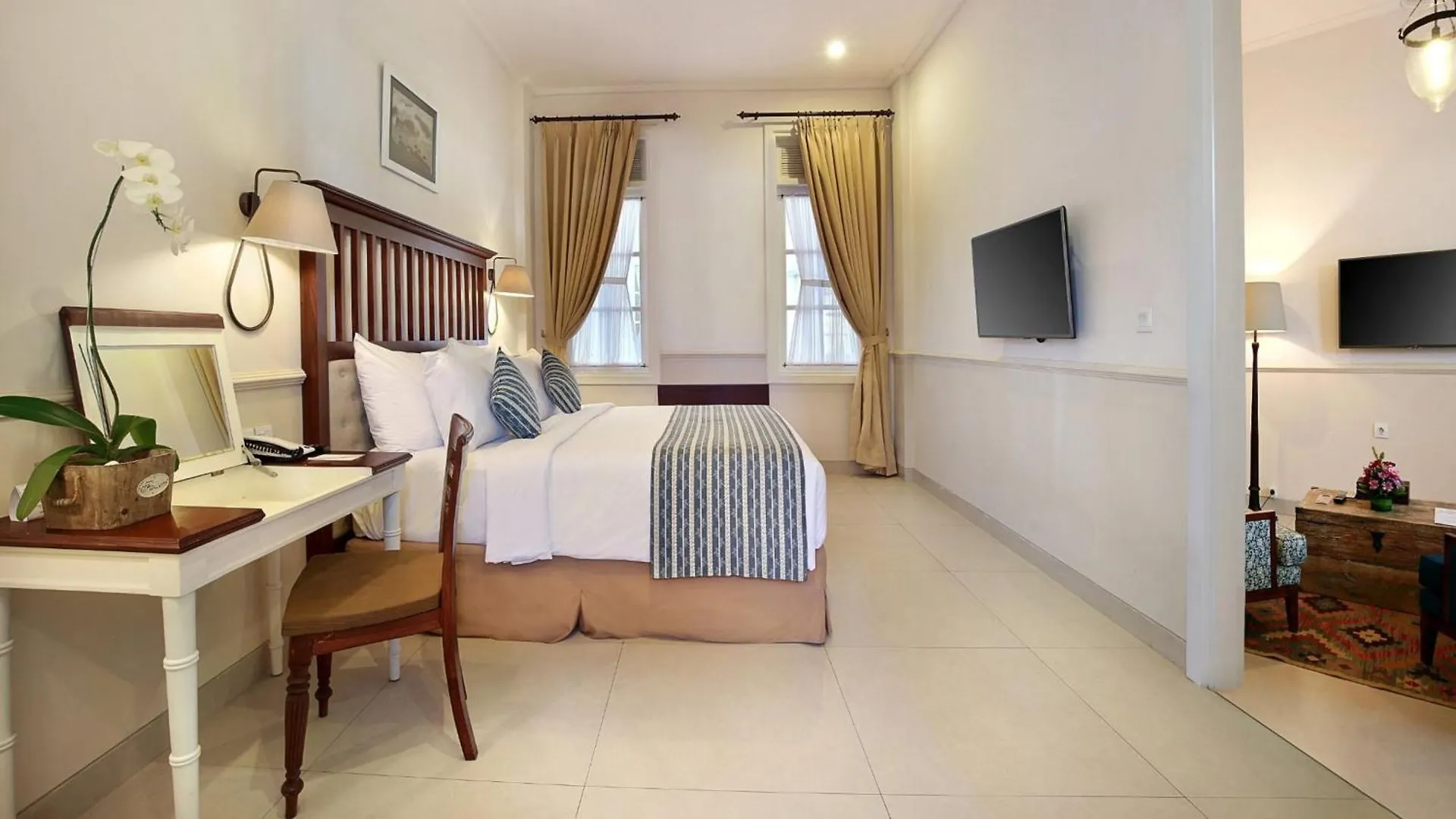 Solterra Seminyak Boutique Hotel & Spa Powered By Archipelago 4*, סמיניאק